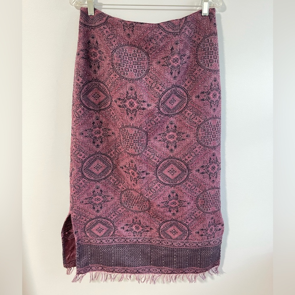 VTG White Stag Tapestry Embroidered Maxi skirt Paisley design & embellishments